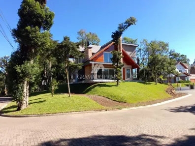 Casa com 3 Quartos à venda, 244m² no Carniel, Gramado