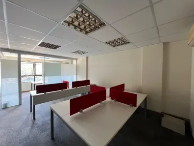 Sala Comercial para alugar, 25m² no Trindade, Florianópolis