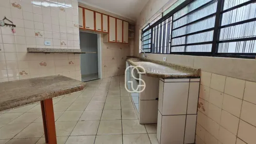 Casa com 3 Quartos à venda, 211m² no Jardim Presidente Dutra, Guarulhos