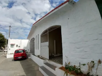 Imóvel Comercial com 3 Quartos à venda, 300m² no Lagoa Nova, Natal