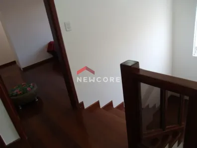 Casa com 3 Quartos à venda, 227m² no Jardim Patrícia, Uberlândia