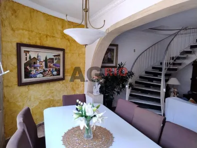 Casa com 3 Quartos à venda, 257m² no Praça Seca, Rio de Janeiro