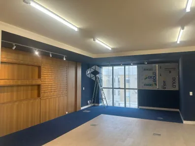 Sala Comercial à venda, 82m² no Itacorubi, Florianópolis