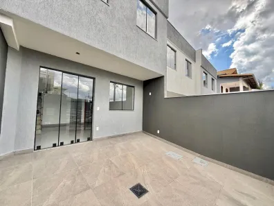 Casa com 3 Quartos à venda, 120m² no Santa Amélia, Belo Horizonte