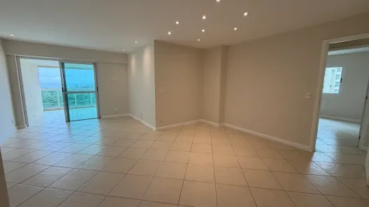 Apartamento com 3 Quartos para alugar, 122m² no Barra da Tijuca, Rio de Janeiro