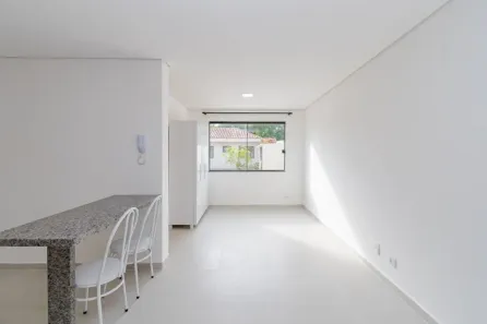 Apartamento com 1 Quarto para alugar, 27m² no Boa Vista, Curitiba