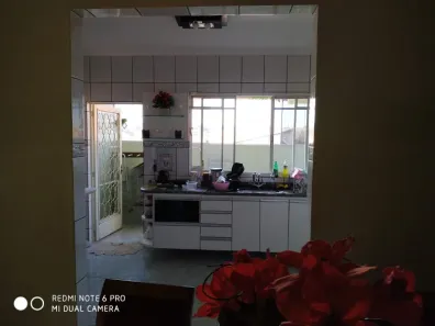Casa com 3 Quartos à venda, 150m² no Vale das Amendoeiras, Contagem