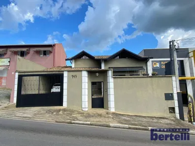 Casa com 3 Quartos para alugar, 200m² no Jardim Sevilha, Bragança Paulista