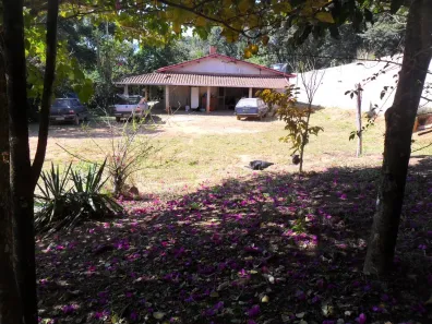 Fazenda/Sítio com 3 Quartos à venda, 2500m² no Pavão (Canguera), São Roque