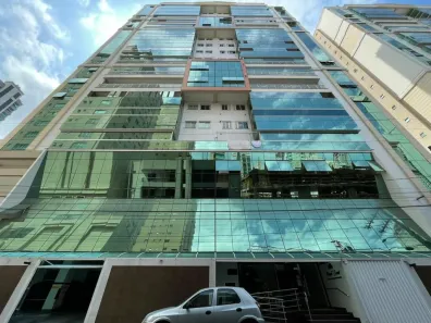 Apartamento com 4 Quartos à venda, 228m² no Meia Praia, Itapema