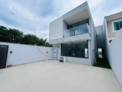 Casa com 3 Quartos à venda, 190m² no Lagoa, Macaé