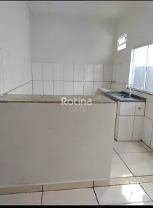 Casa com 3 Quartos à venda, 200m² no Laranjeiras, Uberlândia