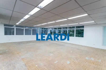 Sala Comercial com 4 Quartos para alugar, 180m² no Jardim Paulistano, São Paulo