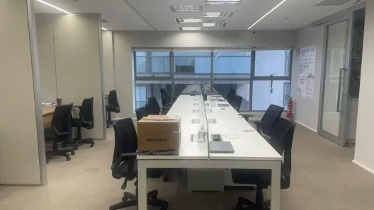 Sala Comercial para alugar, 130m² no Indianópolis, São Paulo