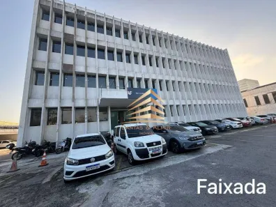 Prédio Comercial para alugar, 7000m² no Jurubatuba, São Paulo