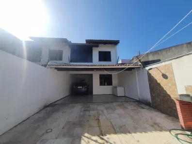 Casa com 4 Quartos à venda, 162m² no Cidade dos Funcionários, Fortaleza