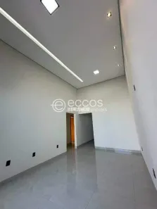 Casa com 3 Quartos à venda, 145m² no Laranjeiras, Uberlândia