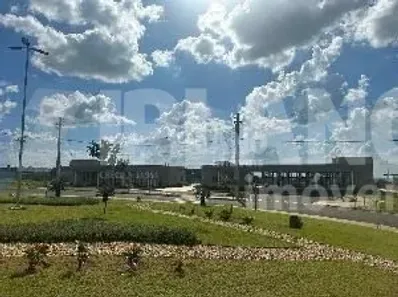 Lote/Terreno à venda, 240m² no Jardim Jockey Clube, São Carlos