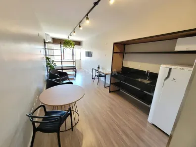 Apartamento com 1 Quarto para alugar, 38m² no Farroupilha, Porto Alegre