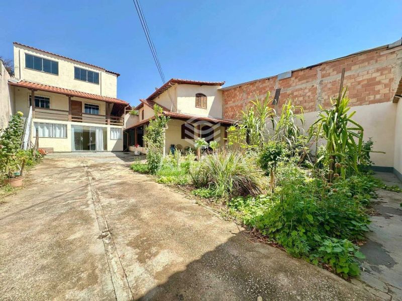 Casa com 5 quartos — Trevo, Belo Horizonte