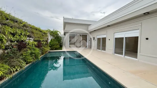 Casa de Condomínio com 4 Quartos à venda, 400m² no Morada dos Nobres, Cuiabá