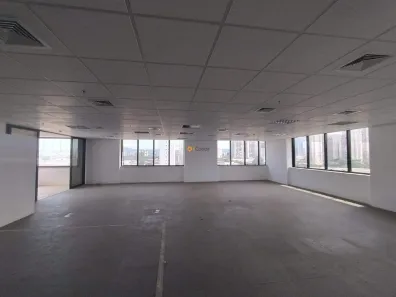 Sala Comercial para alugar, 300m² no Parque Industrial Tomas Edson, São Paulo