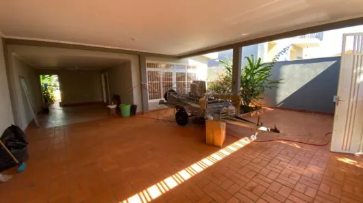 Casa com 4 Quartos à venda, 162m² no Vila Tibério, Ribeirão Preto