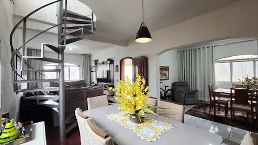 Casa com 6 Quartos à venda, 142m² no Vila Amorim, Americana