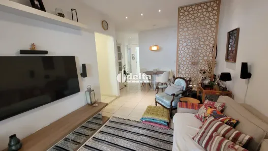 Casa de Condomínio com 3 Quartos à venda, 122m² no Aclimação, Uberlândia