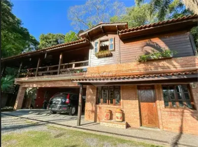 Casa de Condomínio com 3 Quartos à venda, 350m² no Cumbari, Mairiporã