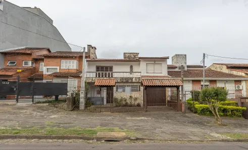 Casa com 4 Quartos à venda, 138m² no Chácara das Pedras, Porto Alegre