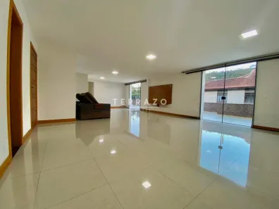 Cobertura com 3 Quartos para alugar, 300m² no Alto, Teresópolis
