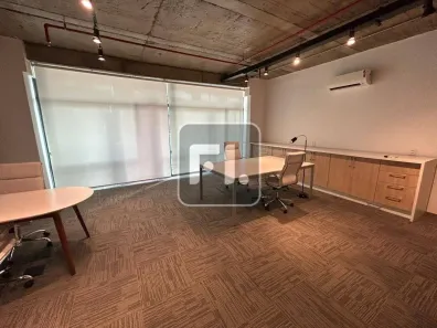 Sala Comercial para alugar, 140m² no Itaim Bibi, São Paulo