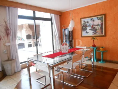Casa com 3 Quartos à venda, 233m² no Jardim Campo Grande, São Paulo