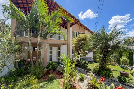 Casa de Condomínio com 5 Quartos à venda, 327m² no Carlos Guinle, Teresópolis