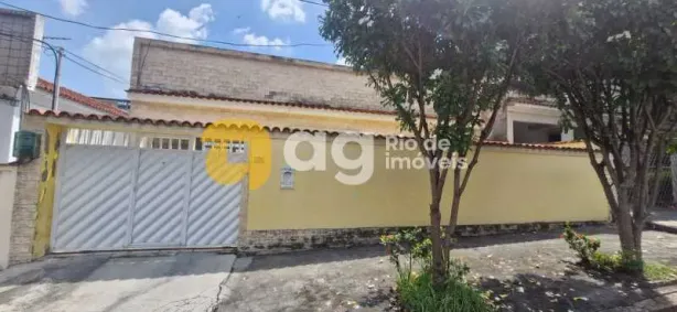 Casa com 3 Quartos à venda, 184m² no Vila Valqueire, Rio de Janeiro