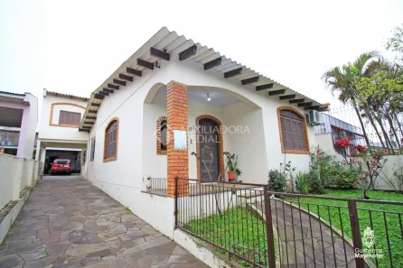 Casa com 3 Quartos à venda, 300m² no Vila Ipiranga, Porto Alegre