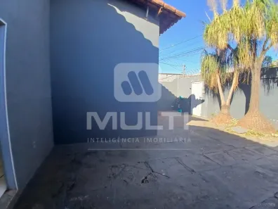 Casa com 2 Quartos à venda, 54m² no Jardim Holanda, Uberlândia