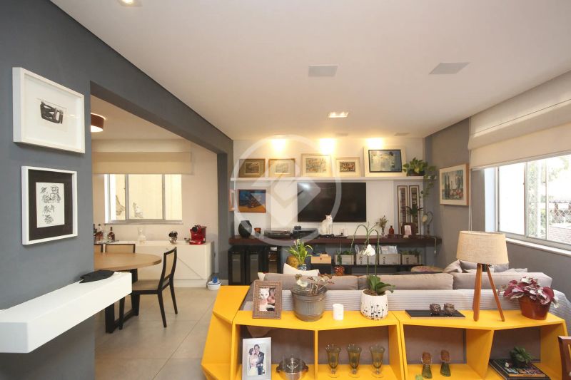 Apartamento com 3 quartos — Santo Antônio, Belo Horizonte