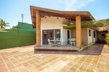 Casa com 3 Quartos à venda, 197m² no Balneário Praia do Pernambuco, Guarujá