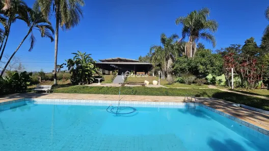Casa com 3 Quartos à venda, 1000m² no Jardim Estância Brasil, Atibaia