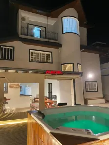 Sobrado com 4 Quartos à venda, 215m² no Urbanova, São José dos Campos