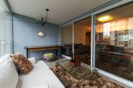 Apartamento com 2 Quartos para alugar, 135m² no Itaim Bibi, São Paulo