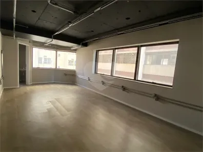 Sala Comercial para venda ou aluguel, 43m² no Itaim Bibi, São Paulo