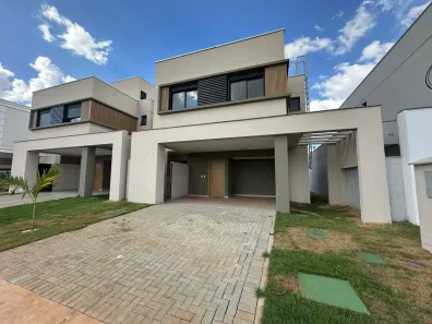 Sobrado com 3 Quartos à venda, 166m² no Residencial Jardins Lyon, Aparecida de Goiânia