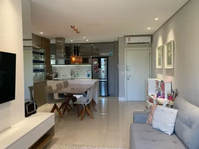 Apartamento com 3 Quartos à venda, 95m² no Jurerê, Florianópolis