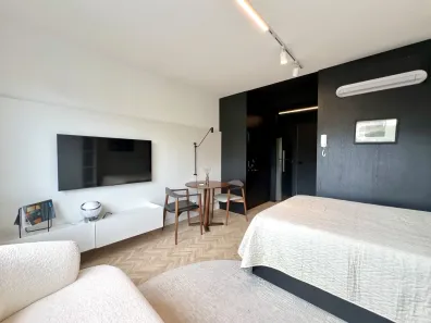 Apartamento com 1 Quarto para alugar, 27m² no Mont Serrat, Porto Alegre