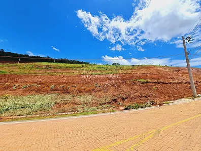 Lote/Terreno à venda, 303m² no Vina Del Mar, Juiz de Fora
