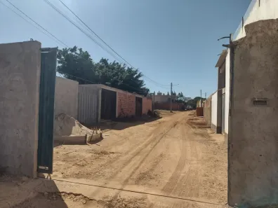 Lote/Terreno à venda, 200m² no Arapoanga, Brasília