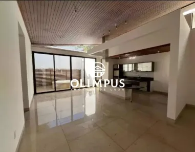 Casa de Condomínio com 4 Quartos para alugar, 250m² no Aclimação, Uberlândia